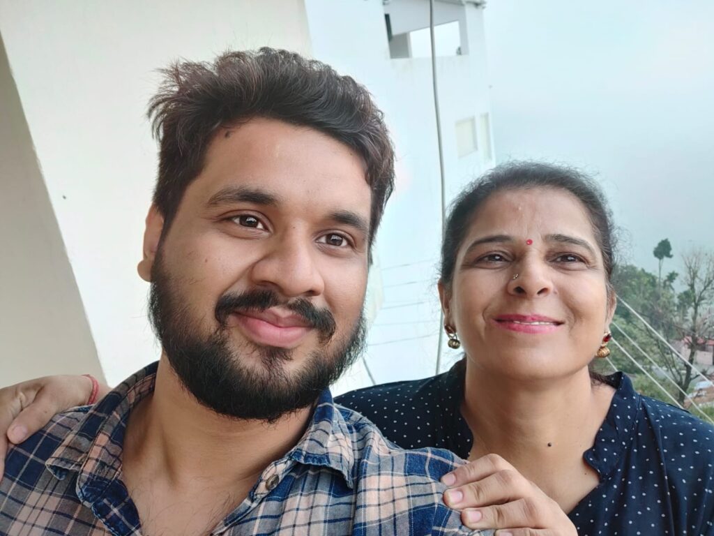 Varad Kaushik with his Mother Mala Kaushik, Happy Mother's Day, Vilasins